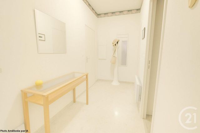 Afficher la photo en grand Appartement F2 à vendre - 2 pièces - 45 m2 - Roquebrune Cap Martin - 06 - PROVENCE-ALPES-COTE-D-AZUR
