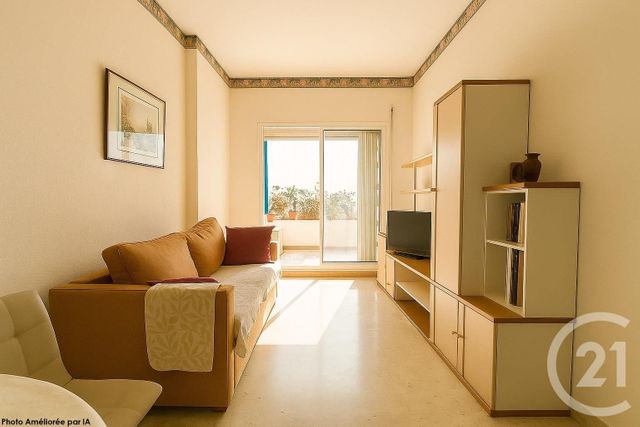 Afficher la photo en grand Appartement F2 à vendre - 2 pièces - 45 m2 - Roquebrune Cap Martin - 06 - PROVENCE-ALPES-COTE-D-AZUR