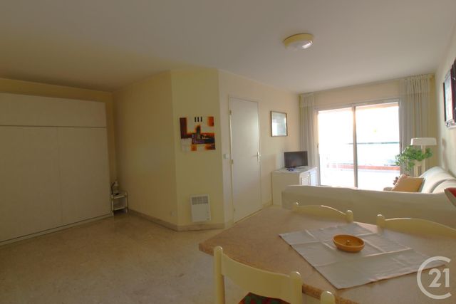 Appartement F2 à vendre - 2 pièces - 45 m2 - Roquebrune Cap Martin - 06 - PROVENCE-ALPES-COTE-D-AZUR