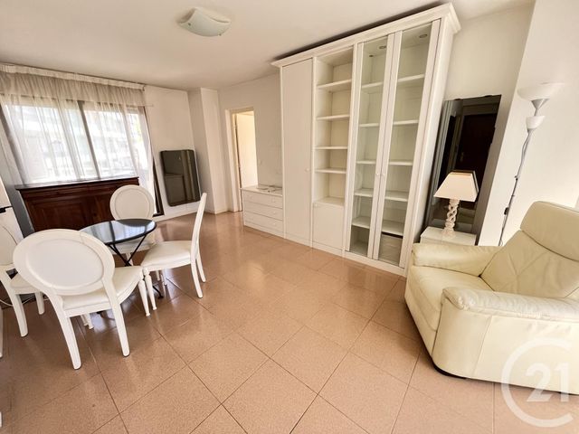 Appartement F2 à vendre - 2 pièces - 46 m2 - Menton - 06 - PROVENCE-ALPES-COTE-D-AZUR