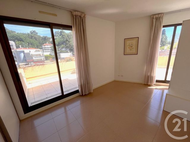 Appartement F2 à vendre - 2 pièces - 46 m2 - Menton - 06 - PROVENCE-ALPES-COTE-D-AZUR