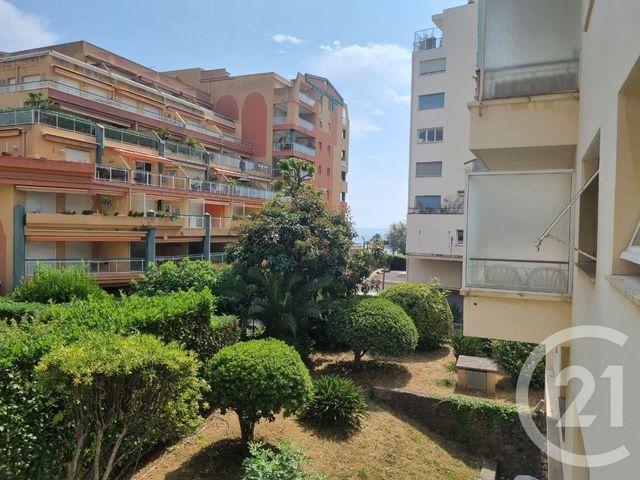 Appartement &agrave; vendre - 2 pi&egrave;ces - 52 m2 - Roquebrune Cap Martin - 06 - PROVENCE-ALPES-COTE-D-AZUR