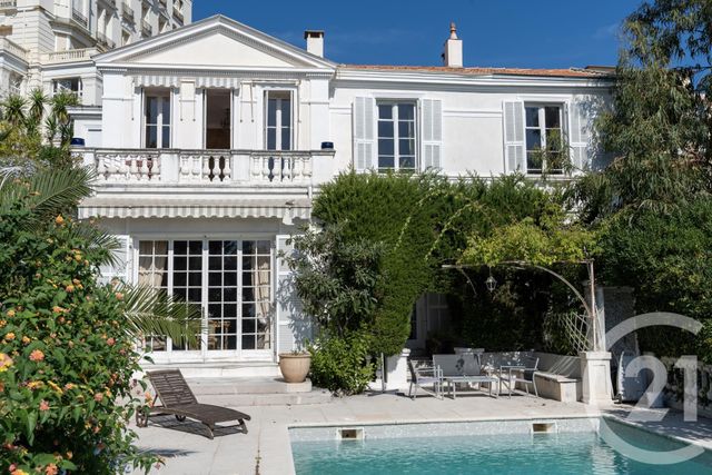 Maison à vendre - 12 pièces - 475,55 m2 - Menton - 06 - PROVENCE-ALPES-COTE-D-AZUR