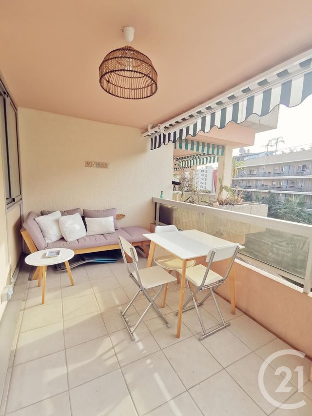 Appartement Studio Cabine à louer - 1 pièce - 23,49 m2 - Roquebrune Cap Martin - 06 - PROVENCE-ALPES-COTE-D-AZUR