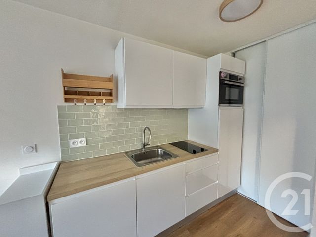 Appartement Studio Cabine à louer - 1 pièce - 23,49 m2 - Roquebrune Cap Martin - 06 - PROVENCE-ALPES-COTE-D-AZUR