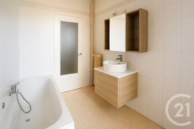 Appartement F4 à vendre - 4 pièces - 76,26 m2 - Menton - 06 - PROVENCE-ALPES-COTE-D-AZUR