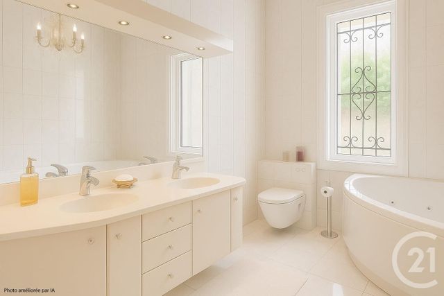 Maison à louer - 7 pièces - 169 m2 - Roquebrune Cap Martin - 06 - PROVENCE-ALPES-COTE-D-AZUR