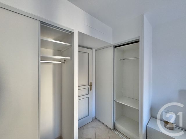Appartement F2 &agrave; louer - 2 pi&egrave;ces - 33,75 m2 - Menton - 06 - PROVENCE-ALPES-COTE-D-AZUR