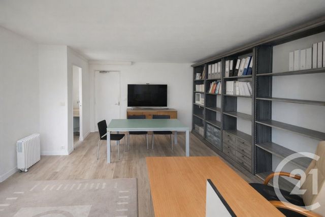 Appartement Local &agrave; louer - 1 pi&egrave;ce - 26 m2 - Roquebrune Cap Martin - 06 - PROVENCE-ALPES-COTE-D-AZUR