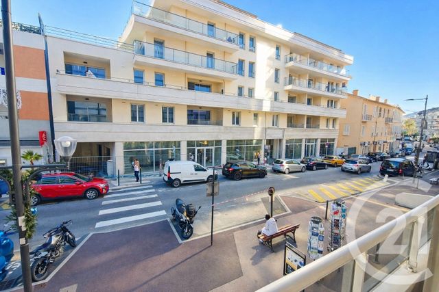 Appartement Local &agrave; louer - 1 pi&egrave;ce - 26 m2 - Roquebrune Cap Martin - 06 - PROVENCE-ALPES-COTE-D-AZUR
