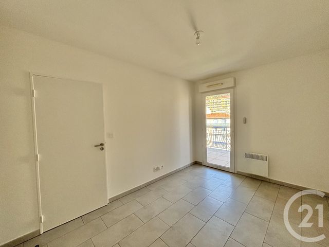 Appartement F2 &agrave; louer - 2 pi&egrave;ces - 43,01 m2 - Menton - 06 - PROVENCE-ALPES-COTE-D-AZUR