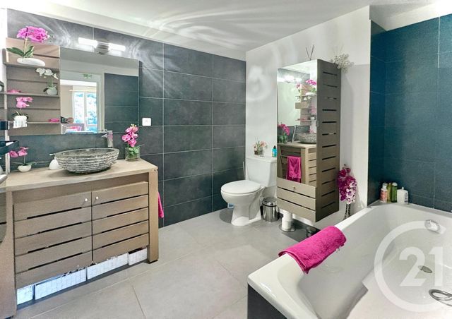 Appartement &agrave; vendre - 4 pi&egrave;ces - 92,32 m2 - Menton - 06 - PROVENCE-ALPES-COTE-D-AZUR