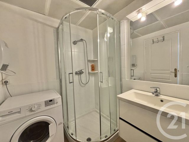 Appartement F2 &agrave; louer - 2 pi&egrave;ces - 31,38 m2 - Menton - 06 - PROVENCE-ALPES-COTE-D-AZUR