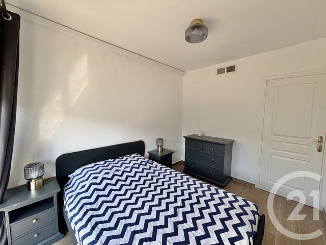 Appartement F2 &agrave; louer - 2 pi&egrave;ces - 31,38 m2 - Menton - 06 - PROVENCE-ALPES-COTE-D-AZUR