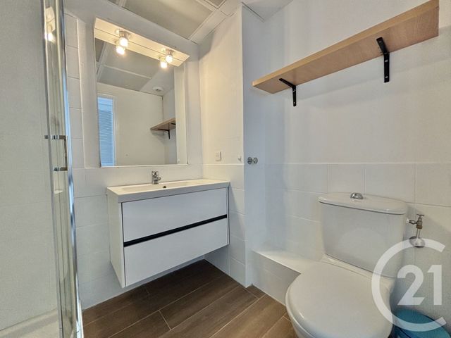 Appartement F2 &agrave; louer - 2 pi&egrave;ces - 31,38 m2 - Menton - 06 - PROVENCE-ALPES-COTE-D-AZUR