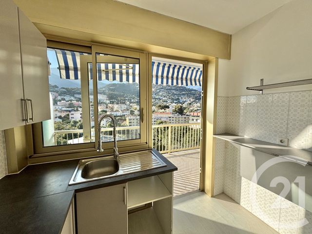 Appartement T2 &agrave; louer - 2 pi&egrave;ces - 56,21 m2 - Roquebrune Cap Martin - 06 - PROVENCE-ALPES-COTE-D-AZUR