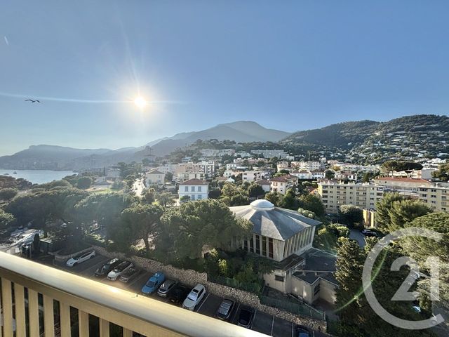 Appartement T2 &agrave; louer - 2 pi&egrave;ces - 56,21 m2 - Roquebrune Cap Martin - 06 - PROVENCE-ALPES-COTE-D-AZUR