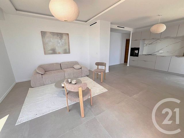 Appartement F4 &agrave; vendre - 4 pi&egrave;ces - 74,32 m2 - Roquebrune Cap Martin - 06 - PROVENCE-ALPES-COTE-D-AZUR