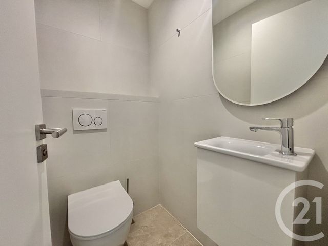 Appartement F3 &agrave; louer - 3 pi&egrave;ces - 70,22 m2 - Roquebrune Cap Martin - 06 - PROVENCE-ALPES-COTE-D-AZUR