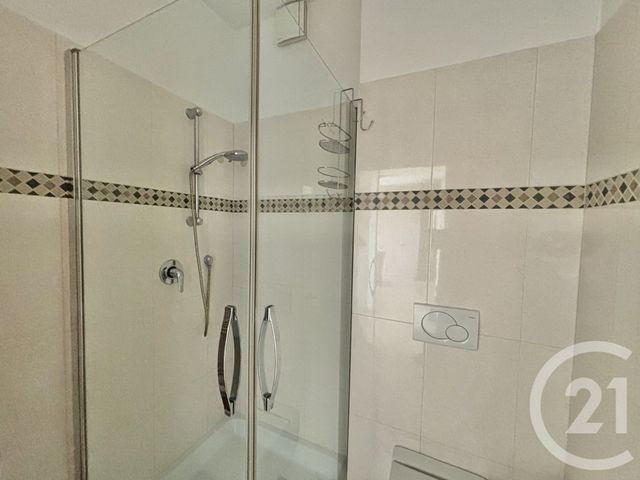 Appartement F3 &agrave; louer - 2 pi&egrave;ces - 58,50 m2 - Roquebrune Cap Martin - 06 - PROVENCE-ALPES-COTE-D-AZUR