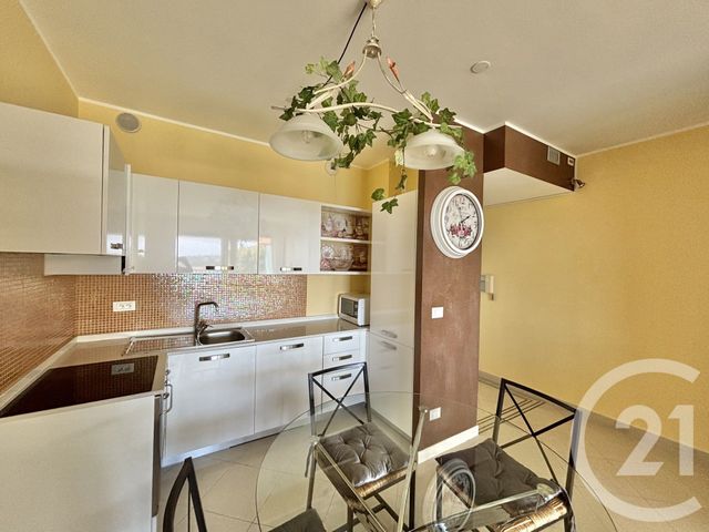 Appartement F3 &agrave; louer - 2 pi&egrave;ces - 58,50 m2 - Roquebrune Cap Martin - 06 - PROVENCE-ALPES-COTE-D-AZUR