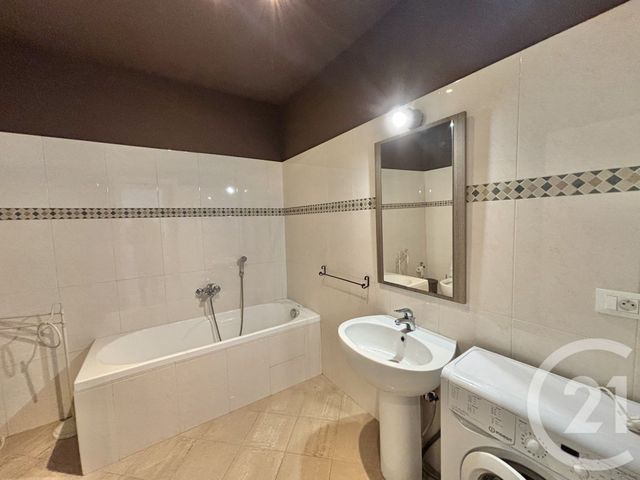 Appartement F2 &agrave; louer - 2 pi&egrave;ces - 59,10 m2 - Roquebrune Cap Martin - 06 - PROVENCE-ALPES-COTE-D-AZUR