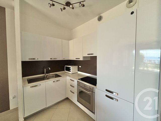 Appartement F2 &agrave; louer - 2 pi&egrave;ces - 59,10 m2 - Roquebrune Cap Martin - 06 - PROVENCE-ALPES-COTE-D-AZUR