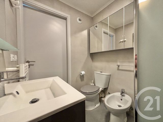 Appartement F2 &agrave; louer - 2 pi&egrave;ces - 45,44 m2 - Roquebrune Cap Martin - 06 - PROVENCE-ALPES-COTE-D-AZUR