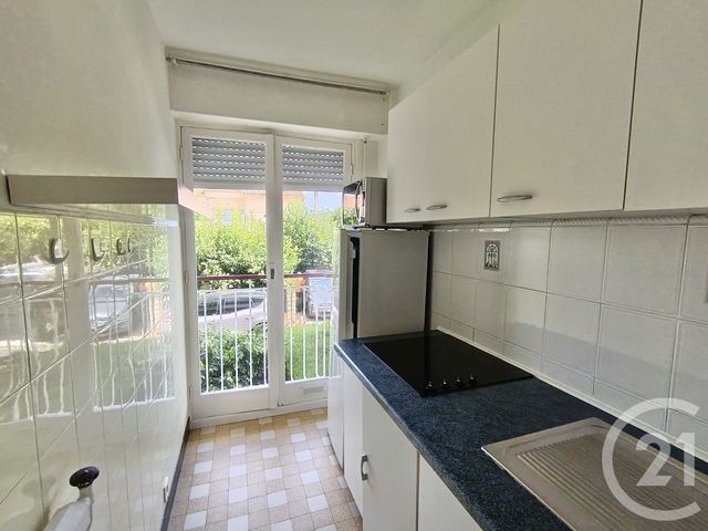 Appartement F1 &agrave; louer - 1 pi&egrave;ce - 26,34 m2 - Roquebrune Cap Martin - 06 - PROVENCE-ALPES-COTE-D-AZUR