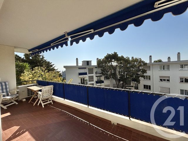 Appartement F3 &agrave; louer - 3 pi&egrave;ces - 71,77 m2 - Menton - 06 - PROVENCE-ALPES-COTE-D-AZUR