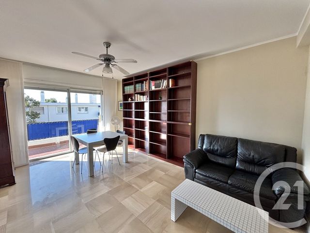 Appartement F3 &agrave; louer - 3 pi&egrave;ces - 71,77 m2 - Menton - 06 - PROVENCE-ALPES-COTE-D-AZUR