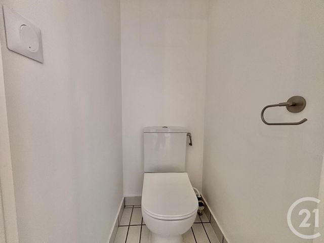 Appartement F2 &agrave; louer - 2 pi&egrave;ces - 41,66 m2 - Menton - 06 - PROVENCE-ALPES-COTE-D-AZUR