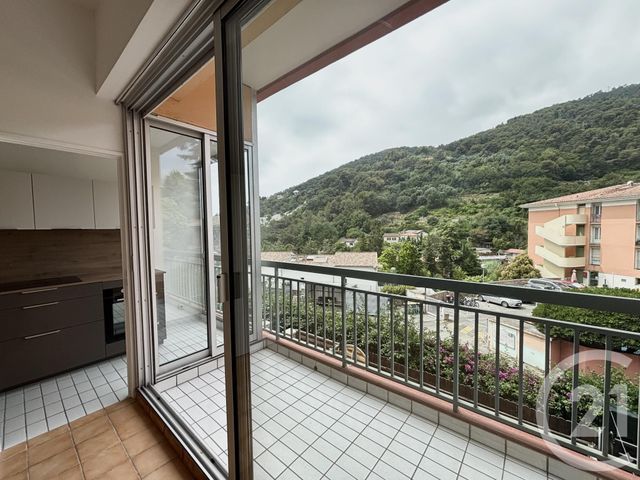 Appartement F2 &agrave; louer - 2 pi&egrave;ces - 41,66 m2 - Menton - 06 - PROVENCE-ALPES-COTE-D-AZUR