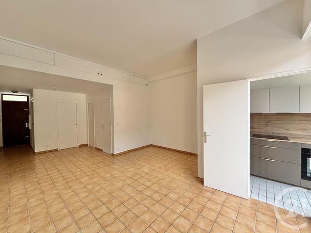 Appartement F2 &agrave; louer - 2 pi&egrave;ces - 41,66 m2 - Menton - 06 - PROVENCE-ALPES-COTE-D-AZUR