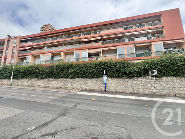 Appartement F2 &agrave; louer - 2 pi&egrave;ces - 41,66 m2 - Menton - 06 - PROVENCE-ALPES-COTE-D-AZUR