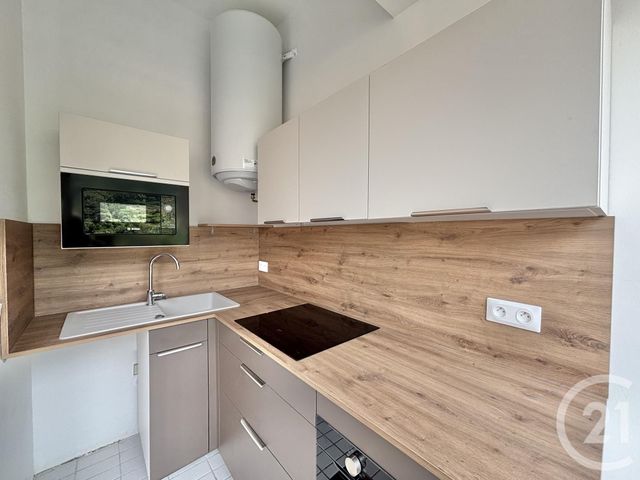Appartement F2 &agrave; louer - 2 pi&egrave;ces - 41,66 m2 - Menton - 06 - PROVENCE-ALPES-COTE-D-AZUR