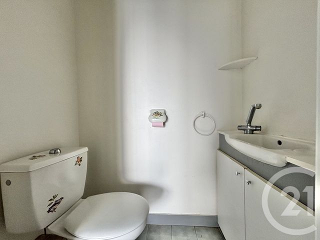 Appartement F2 &agrave; louer - 2 pi&egrave;ces - 54,38 m2 - Menton - 06 - PROVENCE-ALPES-COTE-D-AZUR
