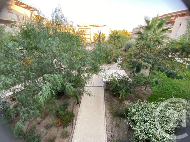 Appartement T3 &agrave; louer - 3 pi&egrave;ces - 54,71 m2 - Frejus - 83 - PROVENCE-ALPES-COTE-D-AZUR
