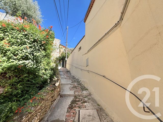 Appartement F2 &agrave; louer - 2 pi&egrave;ces - 53,29 m2 - Menton - 06 - PROVENCE-ALPES-COTE-D-AZUR