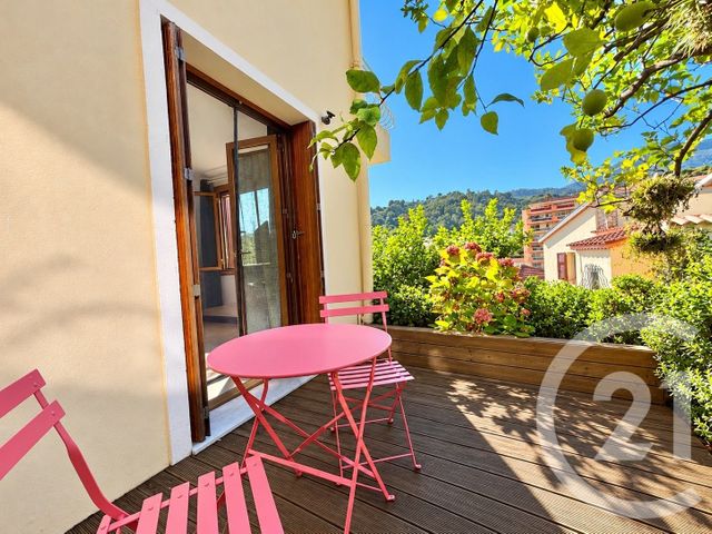 Appartement F2 &agrave; louer - 2 pi&egrave;ces - 53,29 m2 - Menton - 06 - PROVENCE-ALPES-COTE-D-AZUR