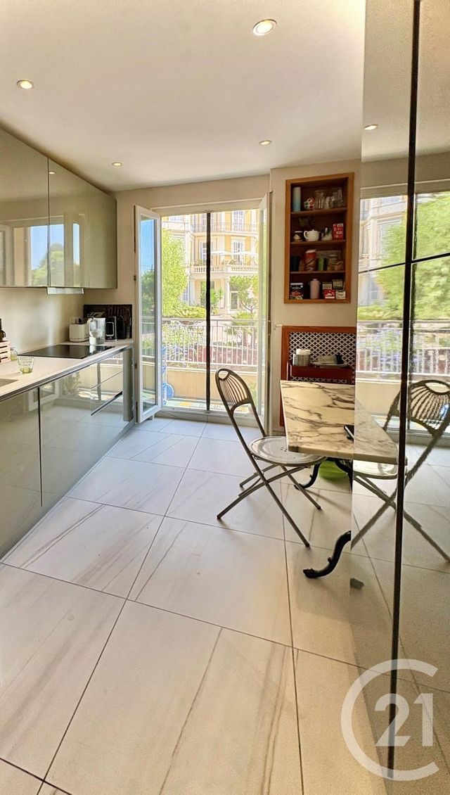 Appartement &agrave; vendre - 3 pi&egrave;ces - 73 m2 - Menton - 06 - PROVENCE-ALPES-COTE-D-AZUR