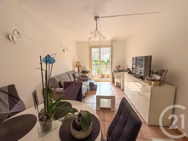 Appartement F2 à vendre - 2 pièces - 48 m2 - Les Pins - 16 - POITOU-CHARENTES