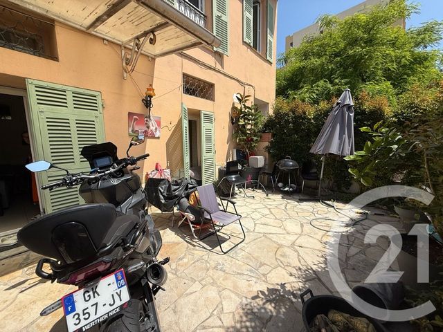 Appartement F2 bis à vendre - 3 pièces - 60,03 m2 - Menton - 06 - PROVENCE-ALPES-COTE-D-AZUR