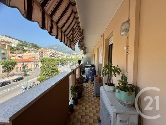 Afficher la photo en grand Appartement F2 à vendre - 2 pièces - 42 m2 - Menton - 06 - PROVENCE-ALPES-COTE-D-AZUR