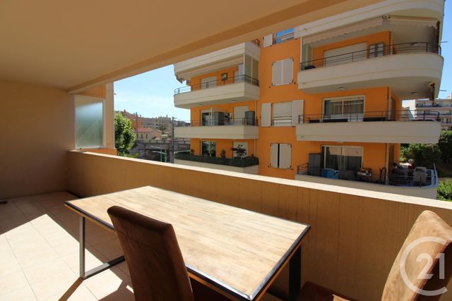 Afficher la photo en grand Appartement F2 à vendre - 2 pièces - 52,25 m2 - Menton - 06 - PROVENCE-ALPES-COTE-D-AZUR