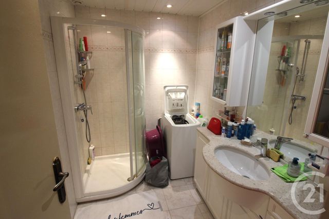 Appartement à vendre - 3 pièces - 74,30 m2 - Menton - 06 - PROVENCE-ALPES-COTE-D-AZUR