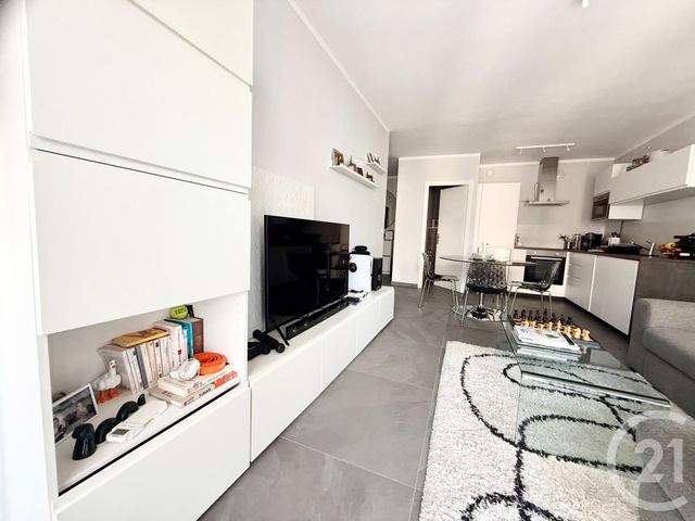 Afficher la photo en grand Appartement F2 à vendre - 2 pièces - 46,06 m2 - Roquebrune Cap Martin - 06 - PROVENCE-ALPES-COTE-D-AZUR