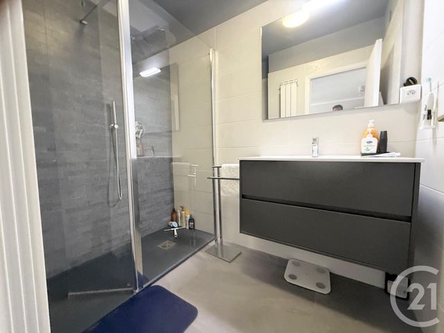 Afficher la photo en grand Appartement F2 à vendre - 2 pièces - 46,06 m2 - Roquebrune Cap Martin - 06 - PROVENCE-ALPES-COTE-D-AZUR