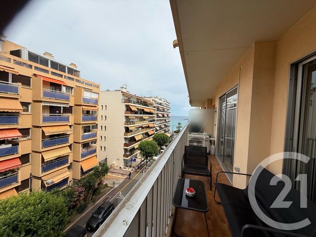 Afficher la photo en grand Appartement F2 à vendre - 2 pièces - 46,06 m2 - Roquebrune Cap Martin - 06 - PROVENCE-ALPES-COTE-D-AZUR