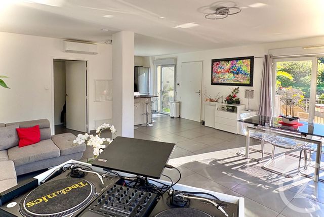 Appartement F4 &agrave; vendre - 4 pi&egrave;ces - 92,32 m2 - Menton - 06 - PROVENCE-ALPES-COTE-D-AZUR